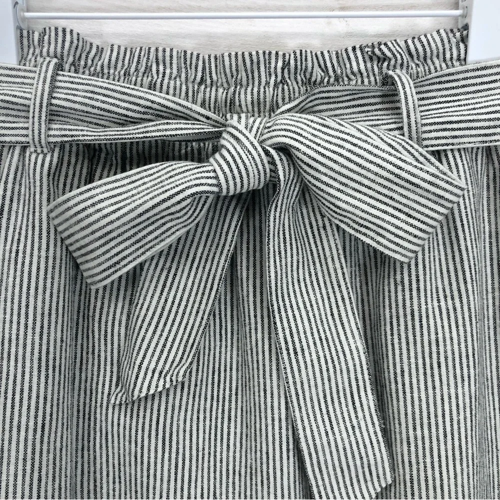 J. Crew Paper Bag Skirt • Sz M • White with Black Pinstripes • EUC - Picture 5 of 12